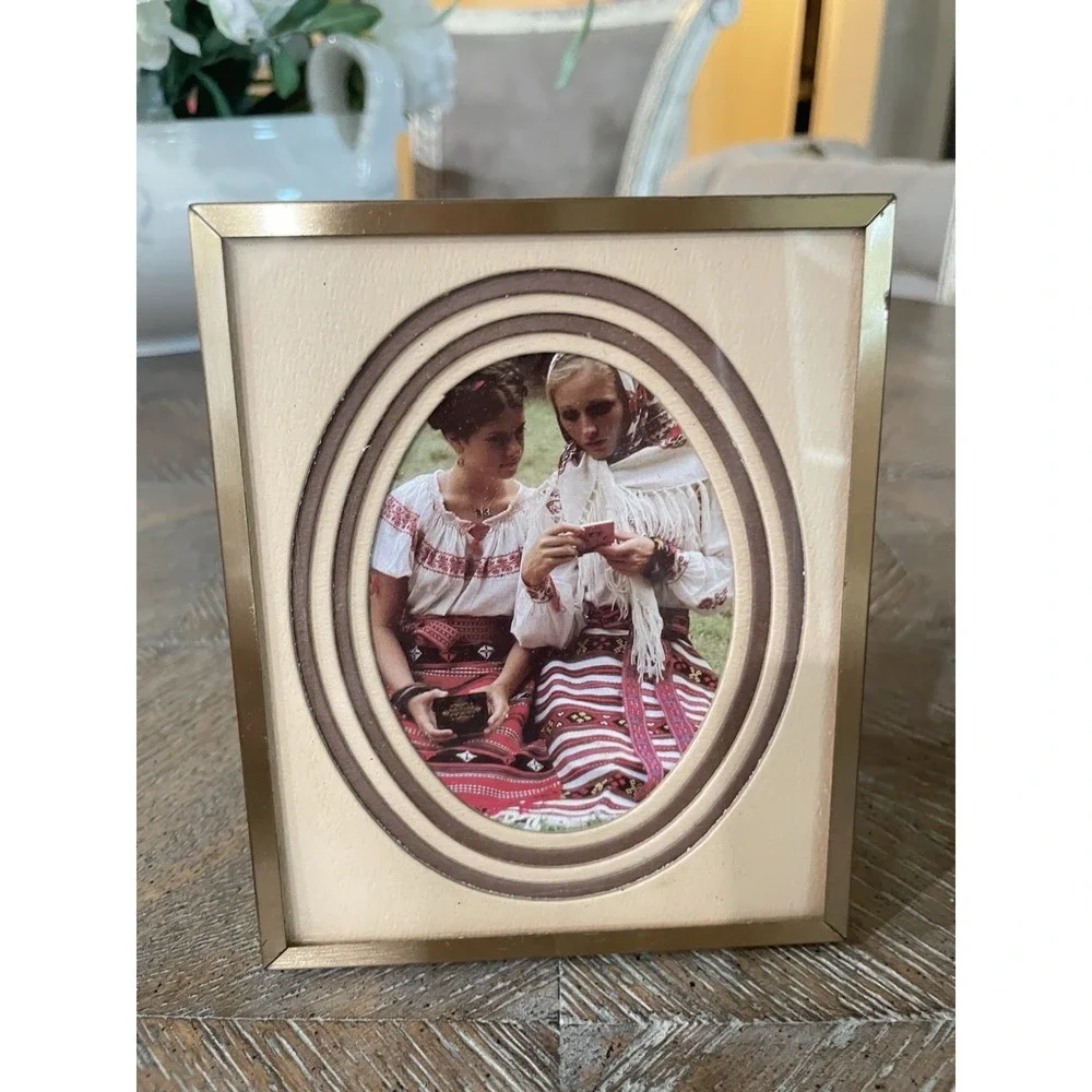 Vtg Set of 2  1970s Metal Photo Frames Stacked Mats 3x4